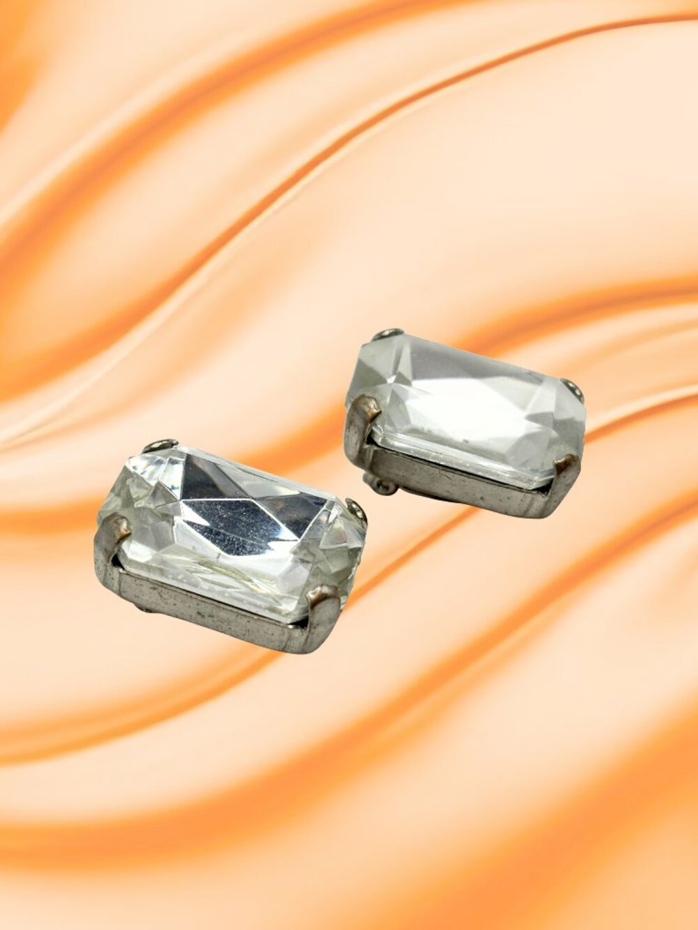 Large Rhinestone Clip-on Earrings - Picture 3 of 6